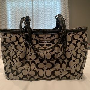 COACH TOTE SHOULDER BAG BLACK AND GREY